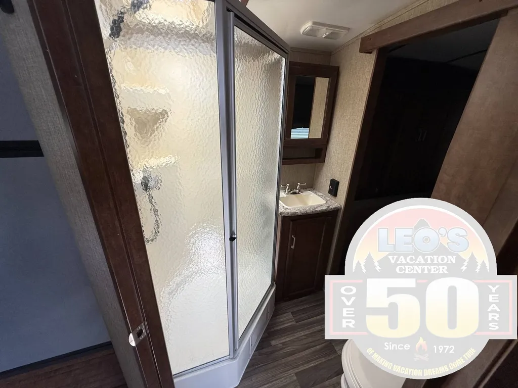 2016 Keystone Outback 298RE, Photos photo 28