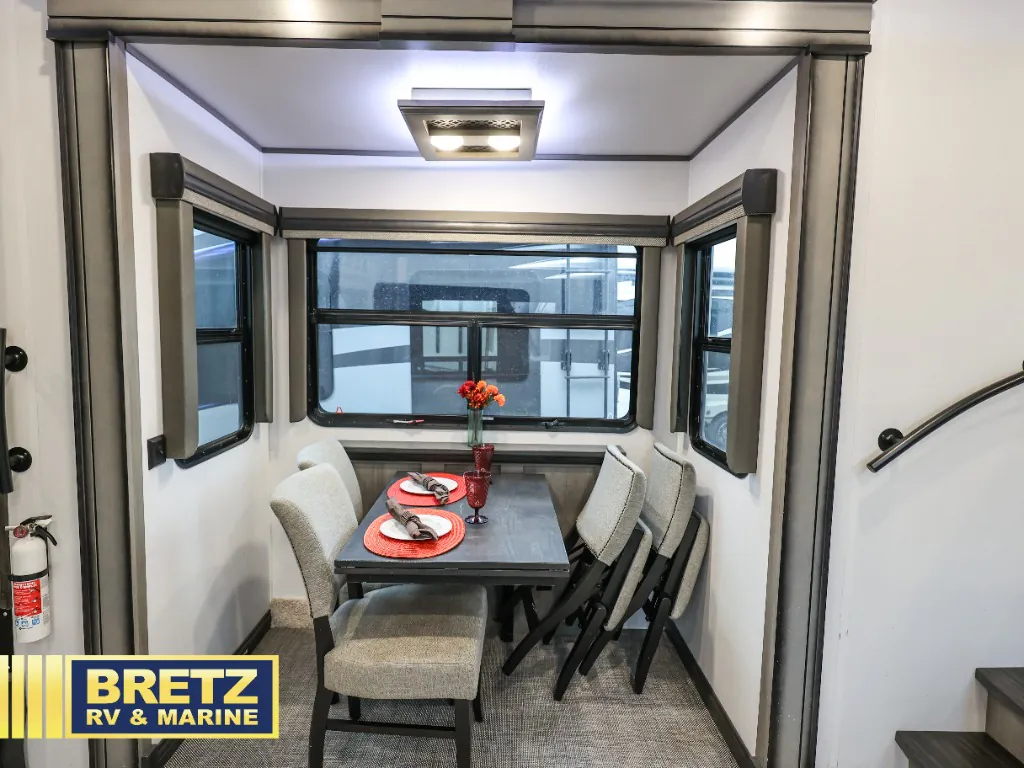 2023 Keystone Montana 3901RK, Photos photo 10