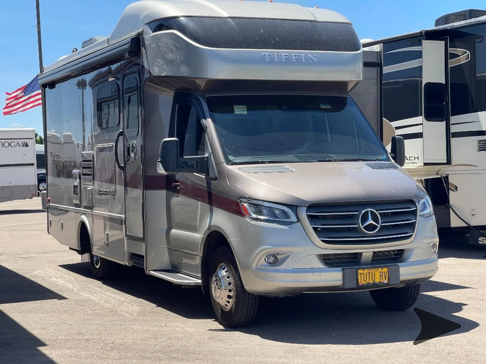2019 Tiffin Wayfarer 25 RW - Photo 2