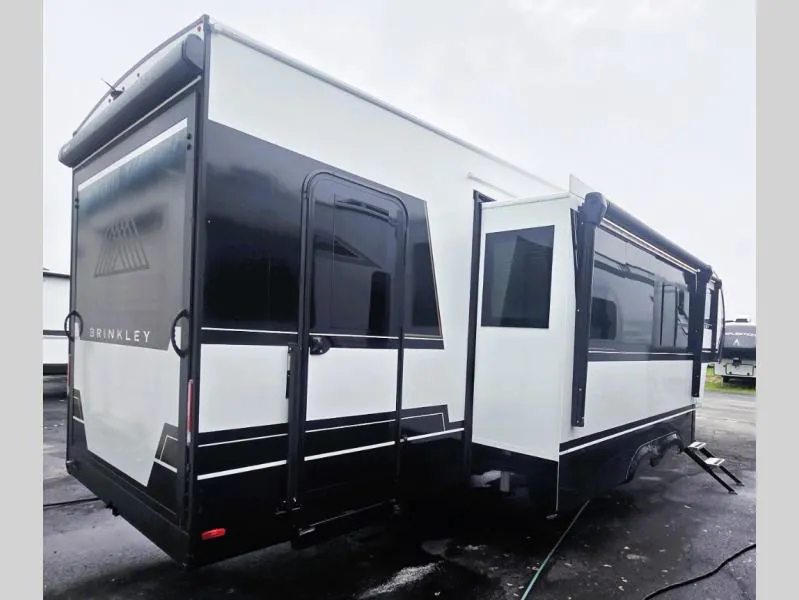 2026 Brinkley Model Z 3420, Photos photo 6