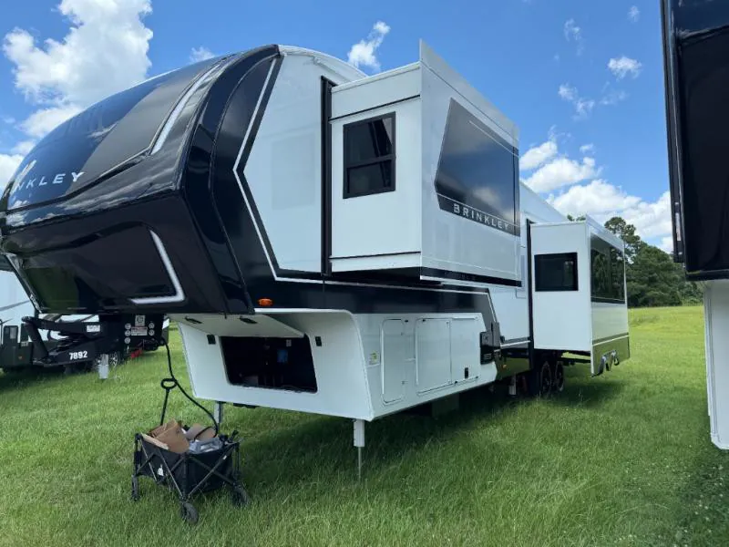 2026 Brinkley Model Z 3400 - Photo 4