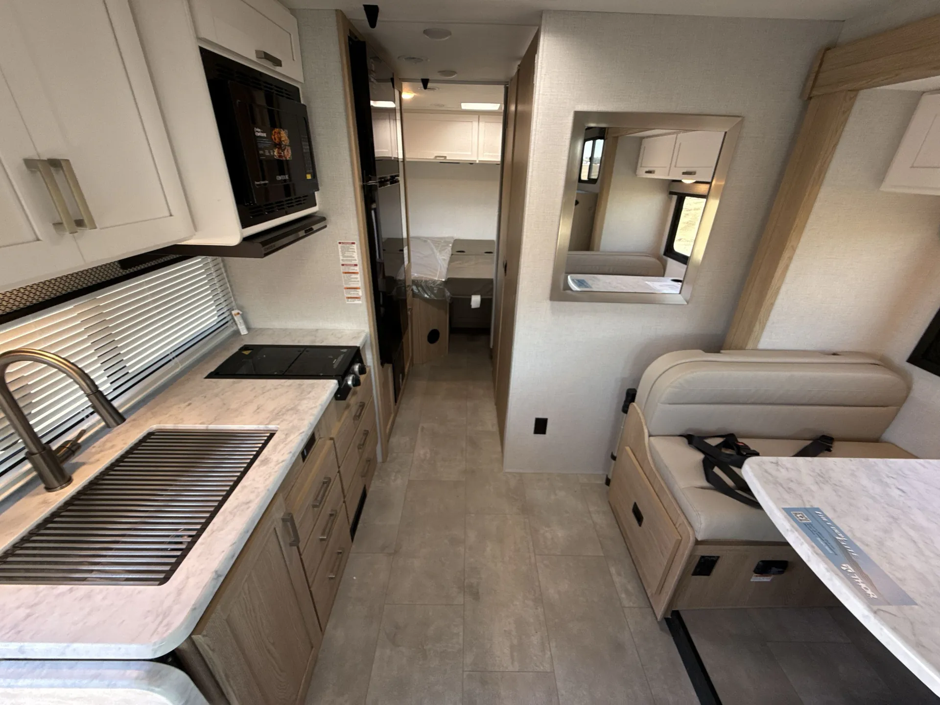 2026 Thor Motor Coach Freedom Elite 25HZ — living area main