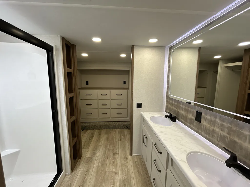2027 Forest River Mesquite 3850HBRK, Photos photo 12