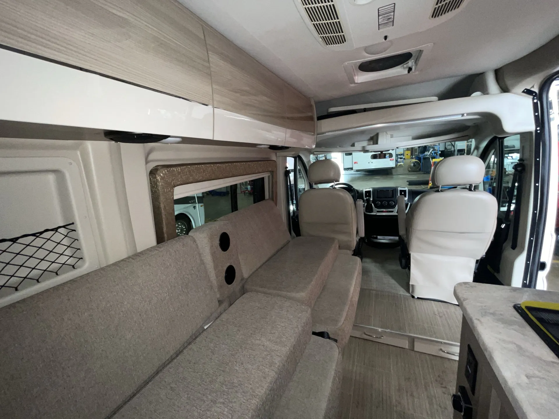 2022 Thor Motor Coach Scope 18M — living area main
