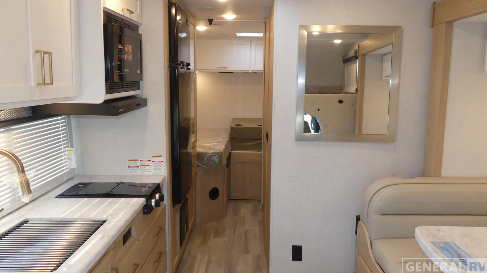 2026 Thor Motor Coach Four Winds ESpec 25Z - Photo 3