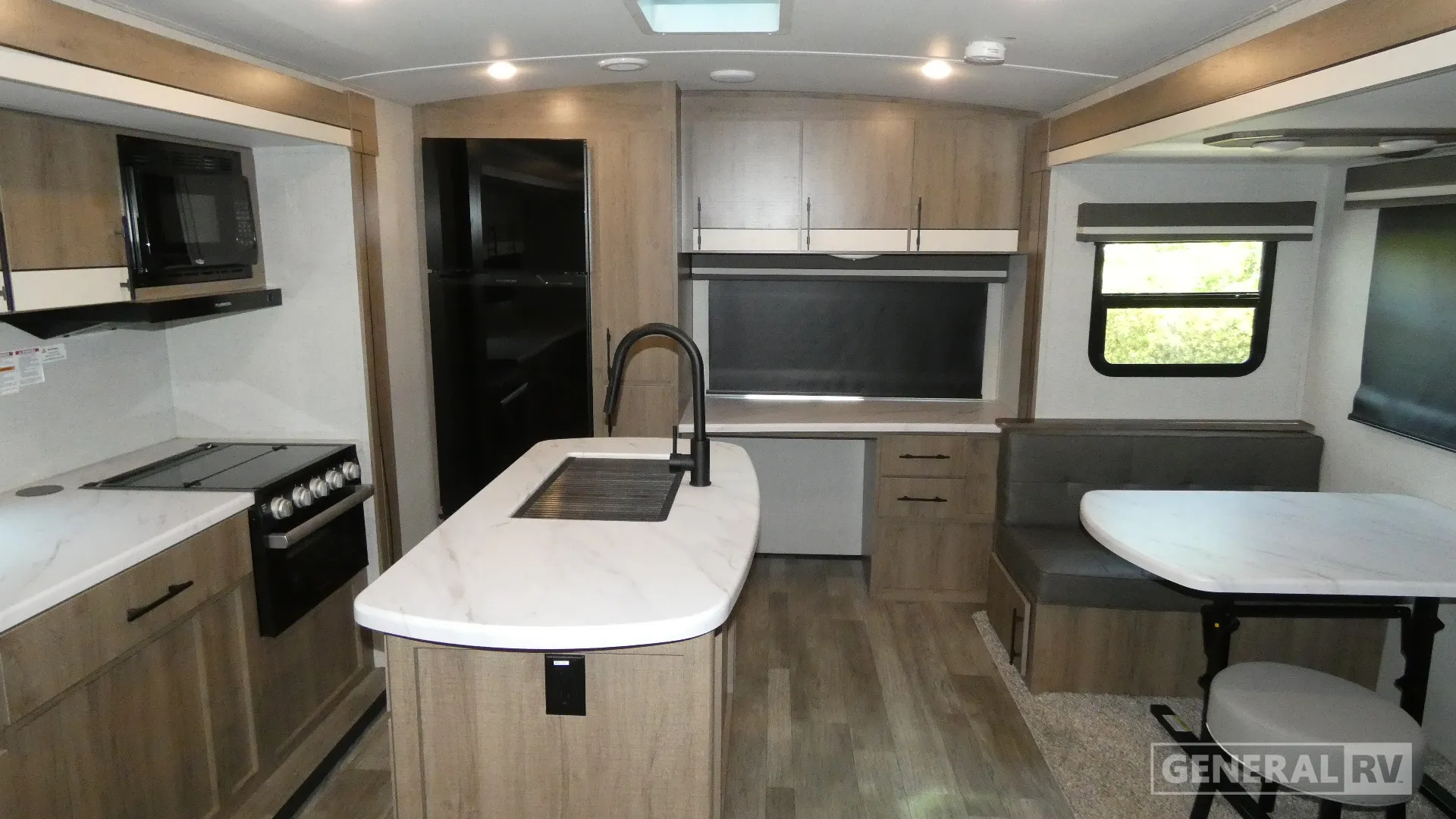 2023 Grand Design Imagine 2670MK - Photo 3