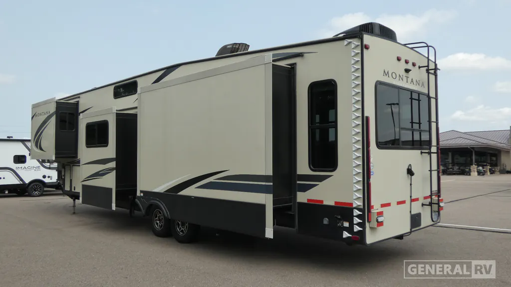 2020 Keystone Montana High Country 385BR, Photos photo 3