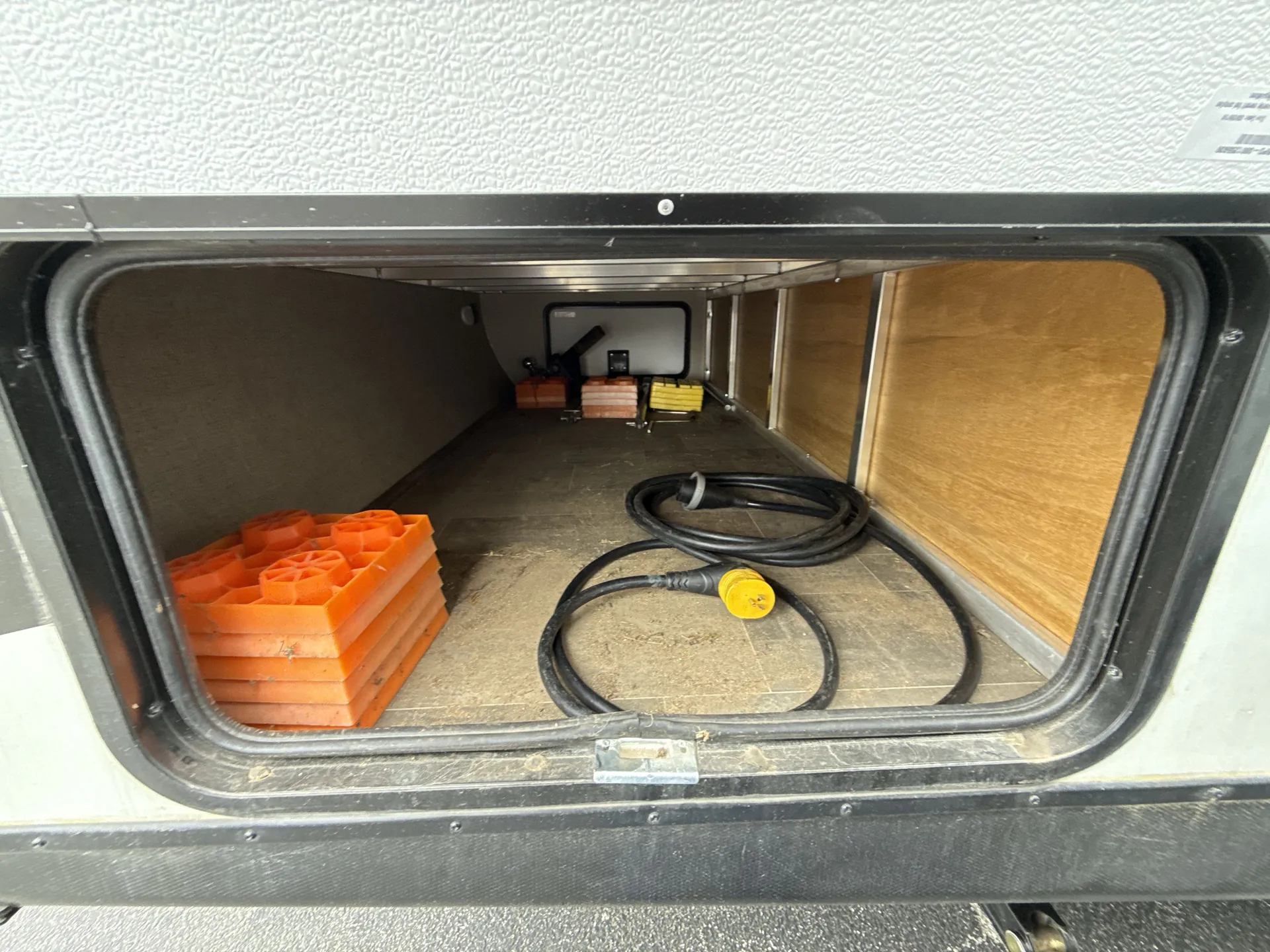 2019 Keystone Bullet 248RKS — living area main