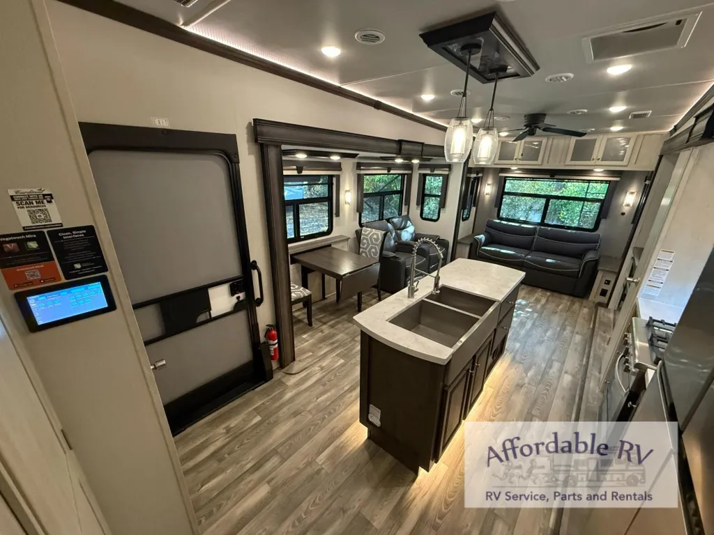 2022 Forest River Cardinal Luxury 380RLX, Photos photo 27