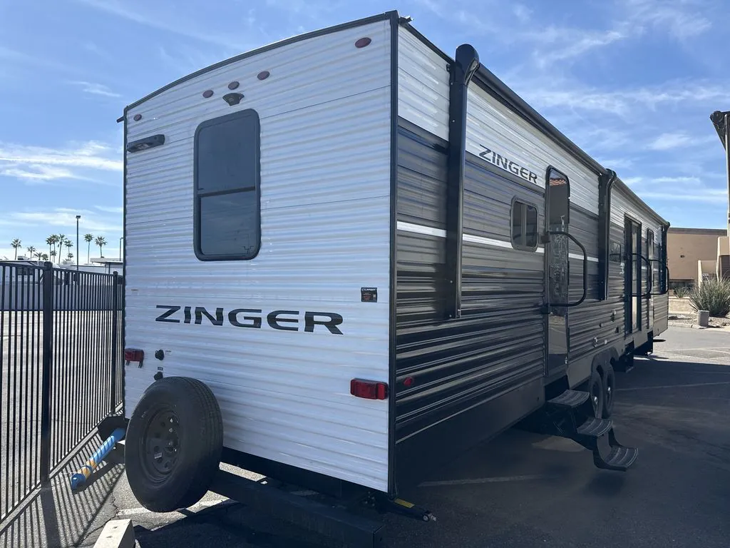 2026 CrossRoads Zinger 390DB - Photo 3
