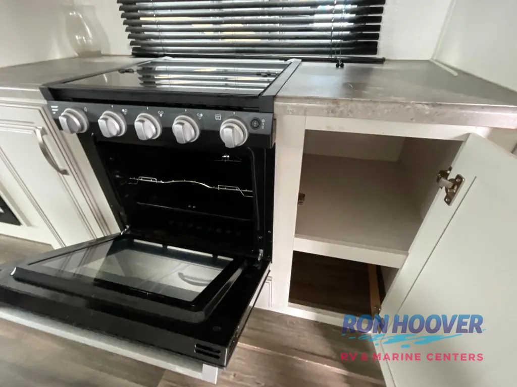 2022 Keystone RV Cougar Half-Ton 33RLI, Photos photo 8