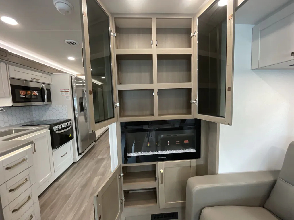 2027 Entegra Coach Vision XL 36C, Photos photo 32