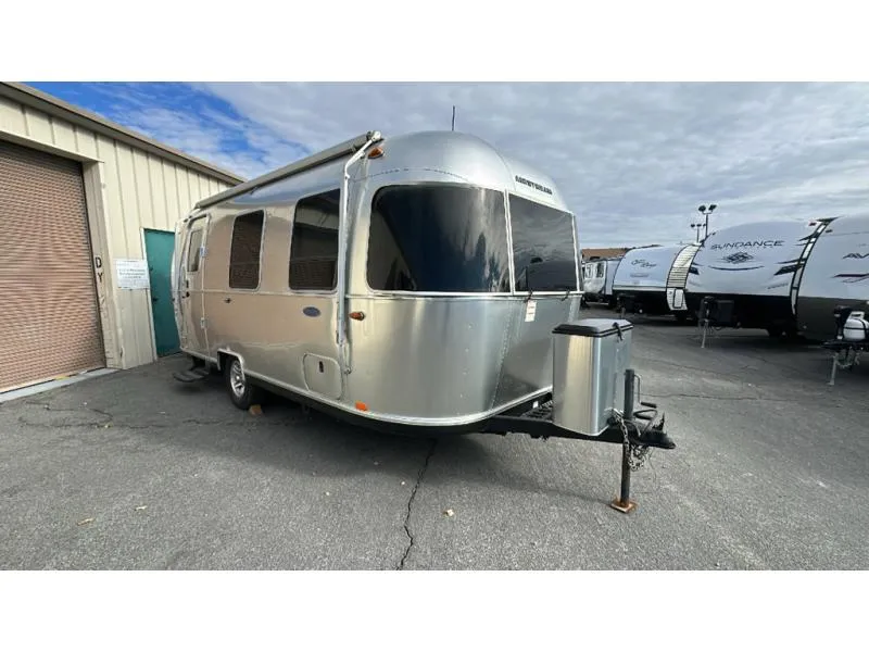 2019 Airstream Sport 22FB - Photo 2