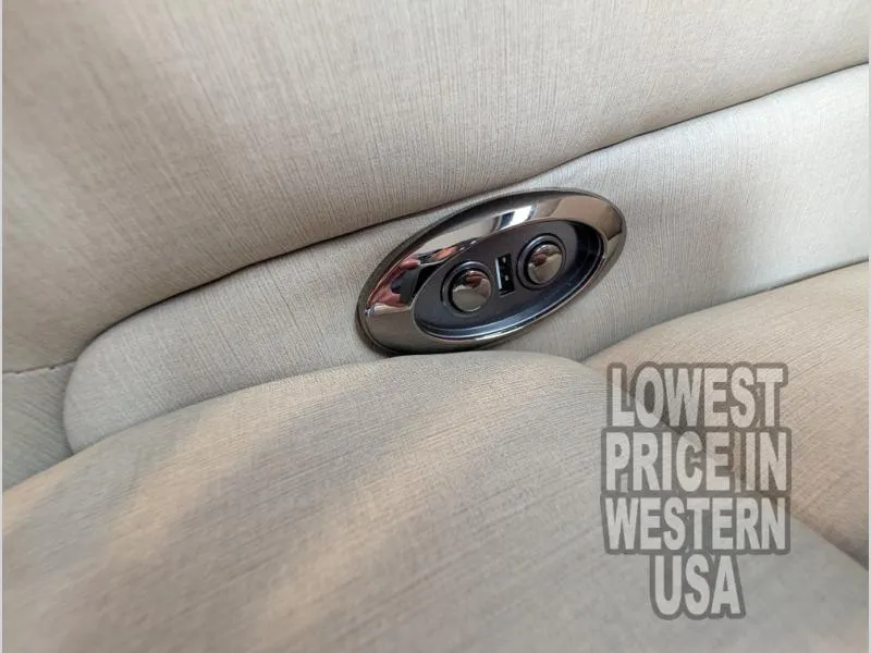 2026 Forest River Rockwood Signature 8337RL - Photo 4