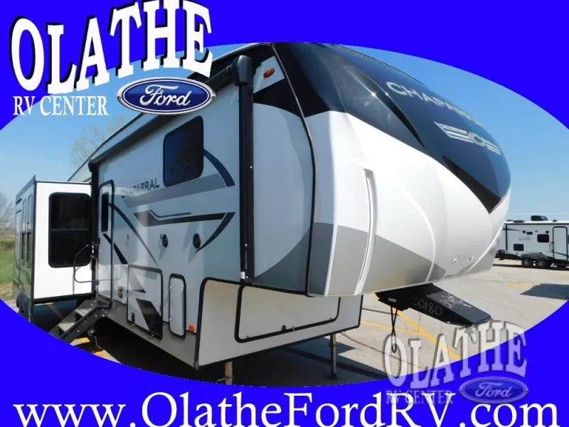 2023 Coachmen Chaparral 298RLS - Photo 2