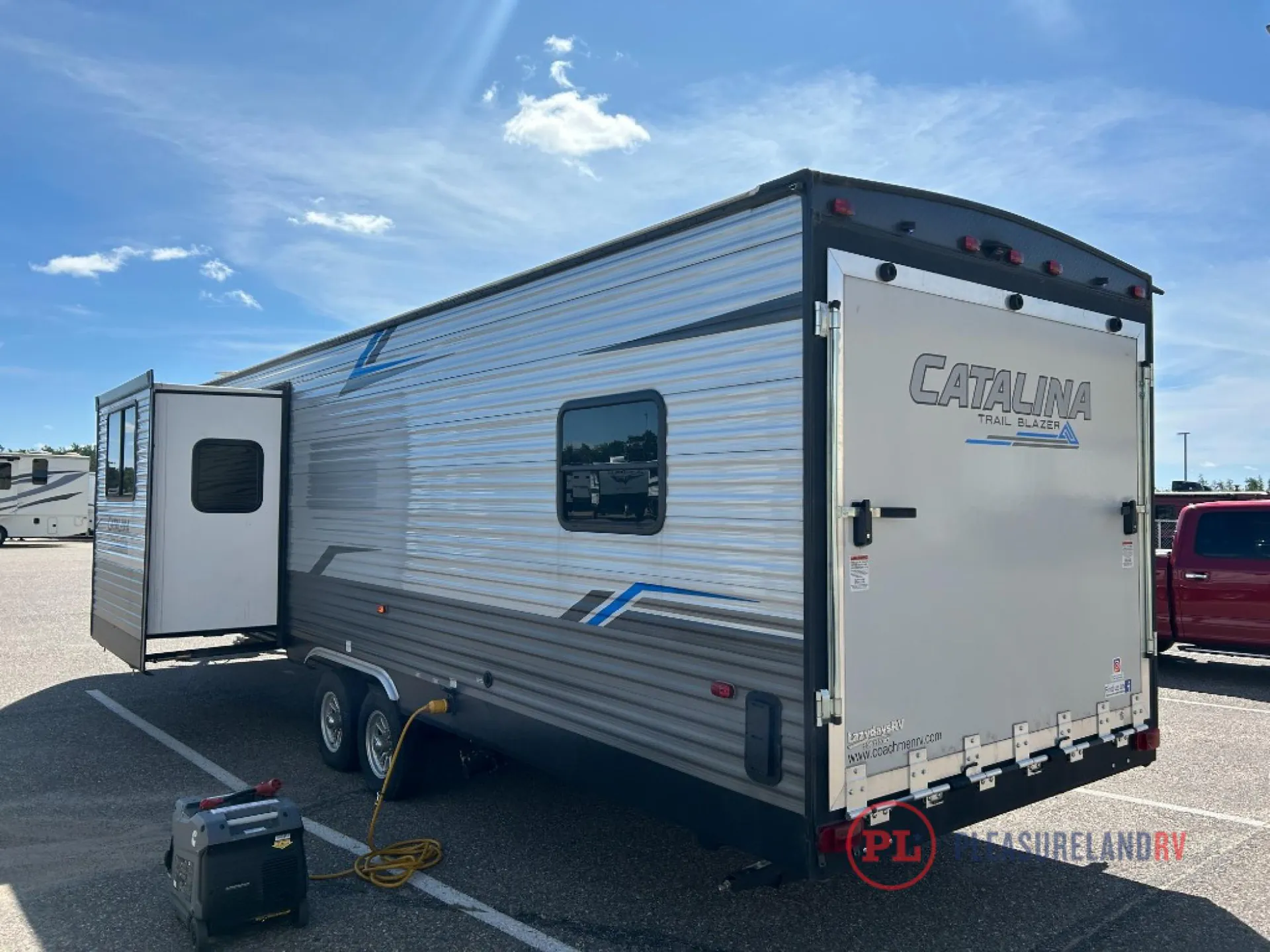 2021 Coachmen Catalina Trail Blazer 29THS - Photo 3