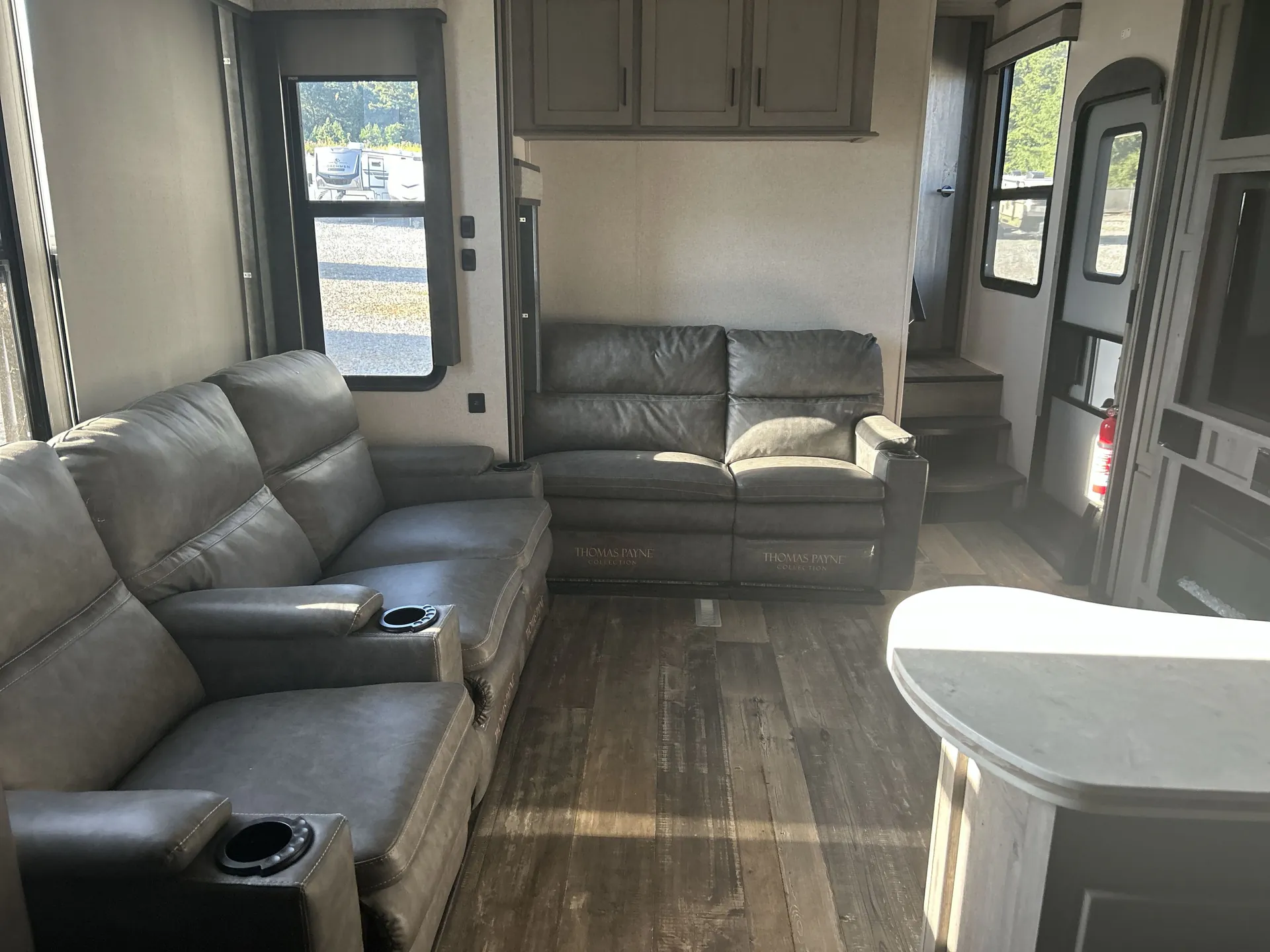 2020 Keystone Raptor 423 — living area main