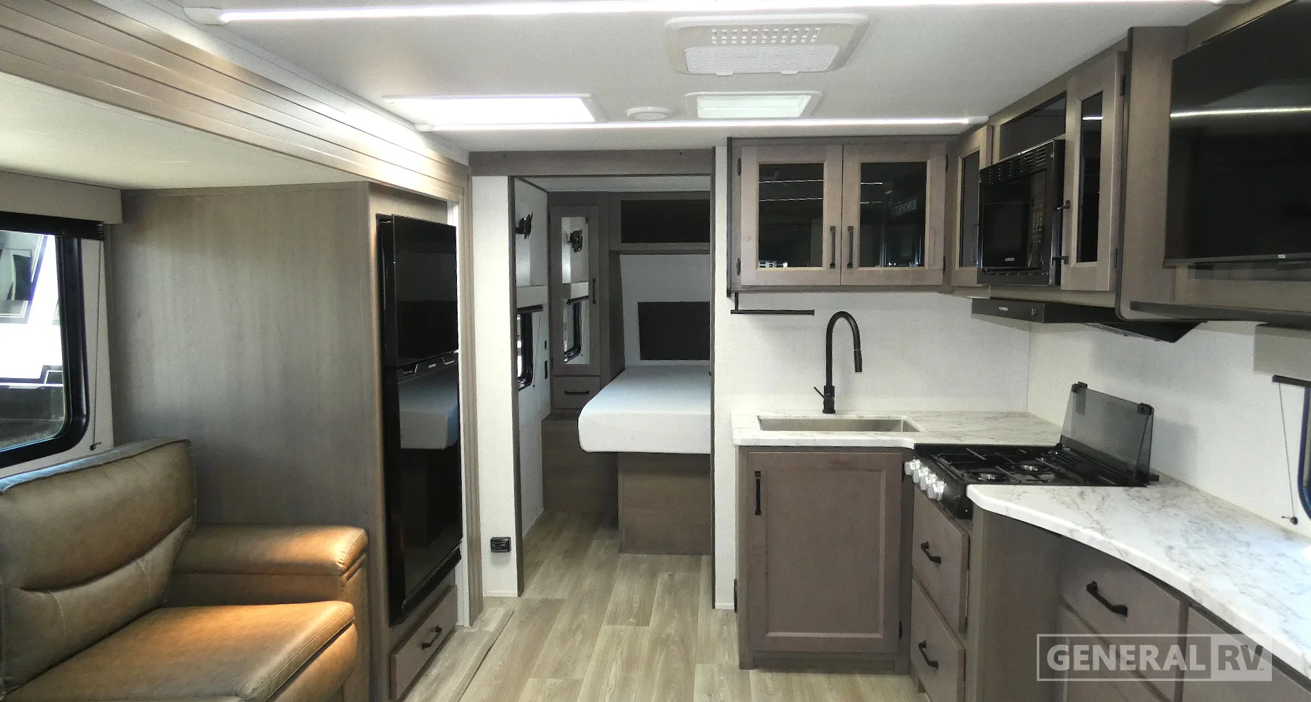 2024 Grand Design Transcend Xplor 221RB - Photo 3