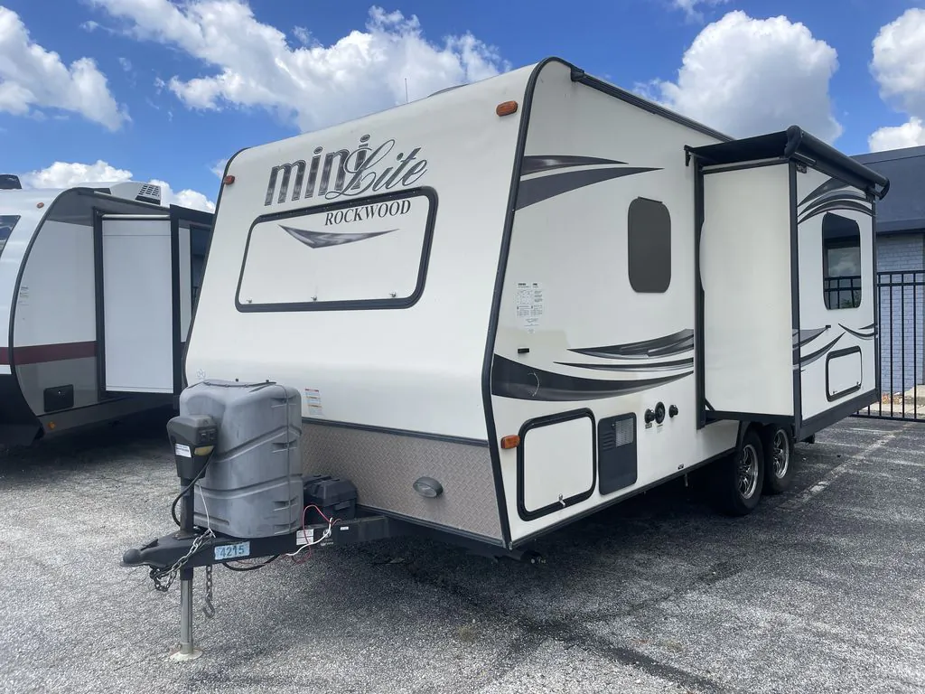 2015 Forest River Rockwood Mini Lite 2109S - Photo 4