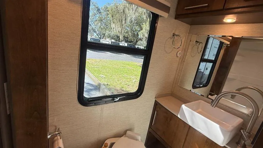 2020 Tiffin Wayfarer 25 RW, Photos photo 29