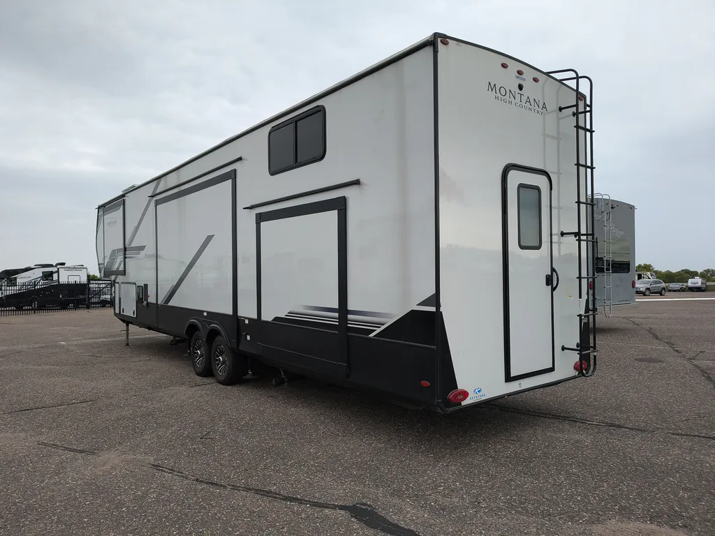 2024 Keystone Montana High Country 381TB, Photos photo 7
