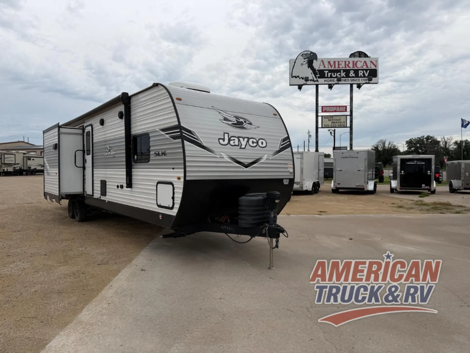 2025 Jayco Jay Flight SLX 333BTS - Photo 2