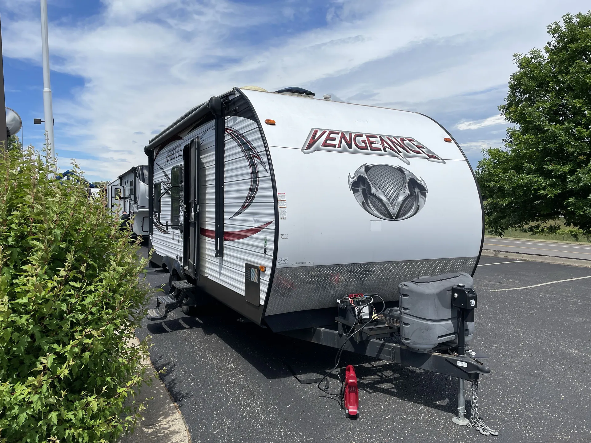 2016 Forest River Vengeance Super Sport 19V - Photo 2