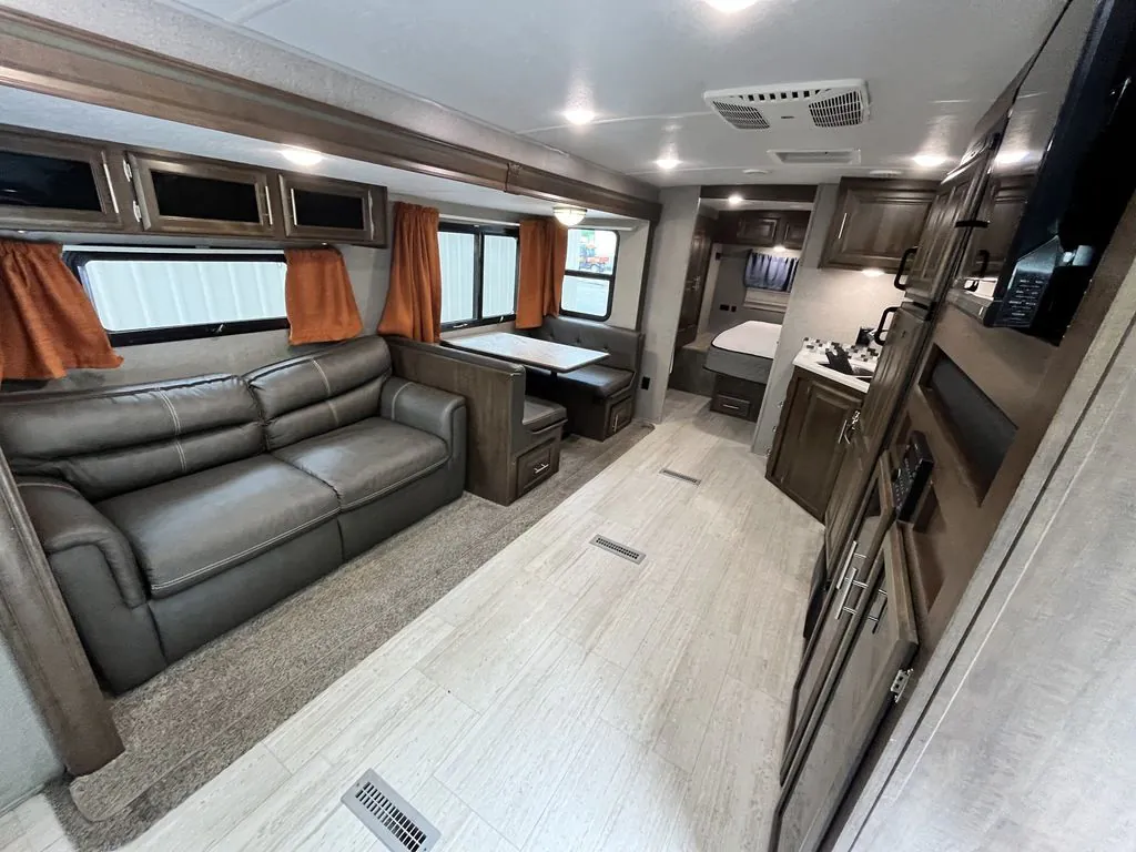 2020 Forest River Rockwood Ultra Lite 2606WS - Photo 4