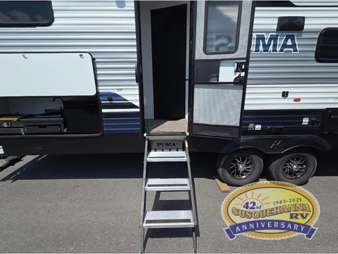 2027 Palomino Puma 32BHQS - Photo 3