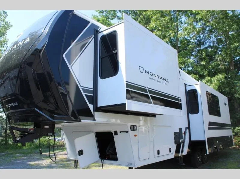 2026 Keystone Montana High Country 290RL - Photo 3
