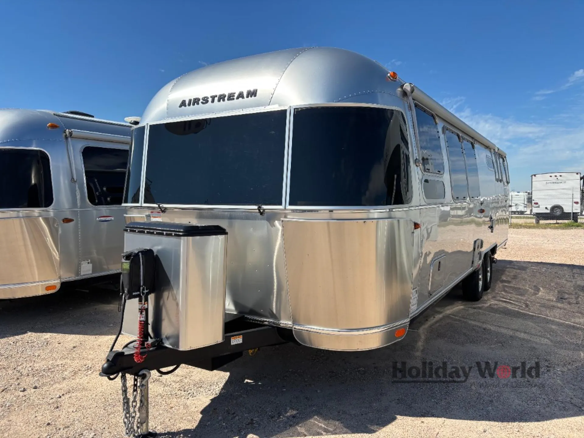 2025 Airstream Flying Cloud 30RB - Photo 4