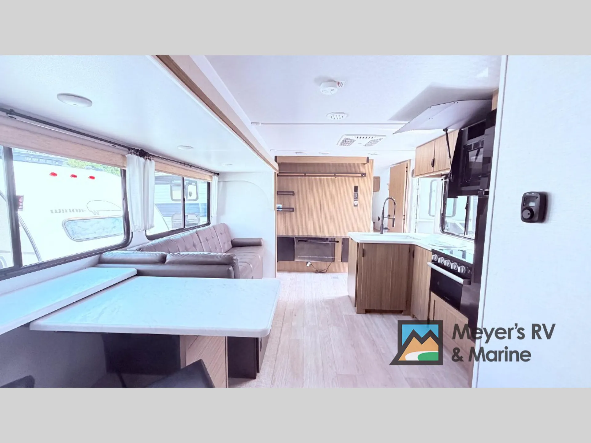 2025 Forest River Salem 31KQBTS — Photo 7