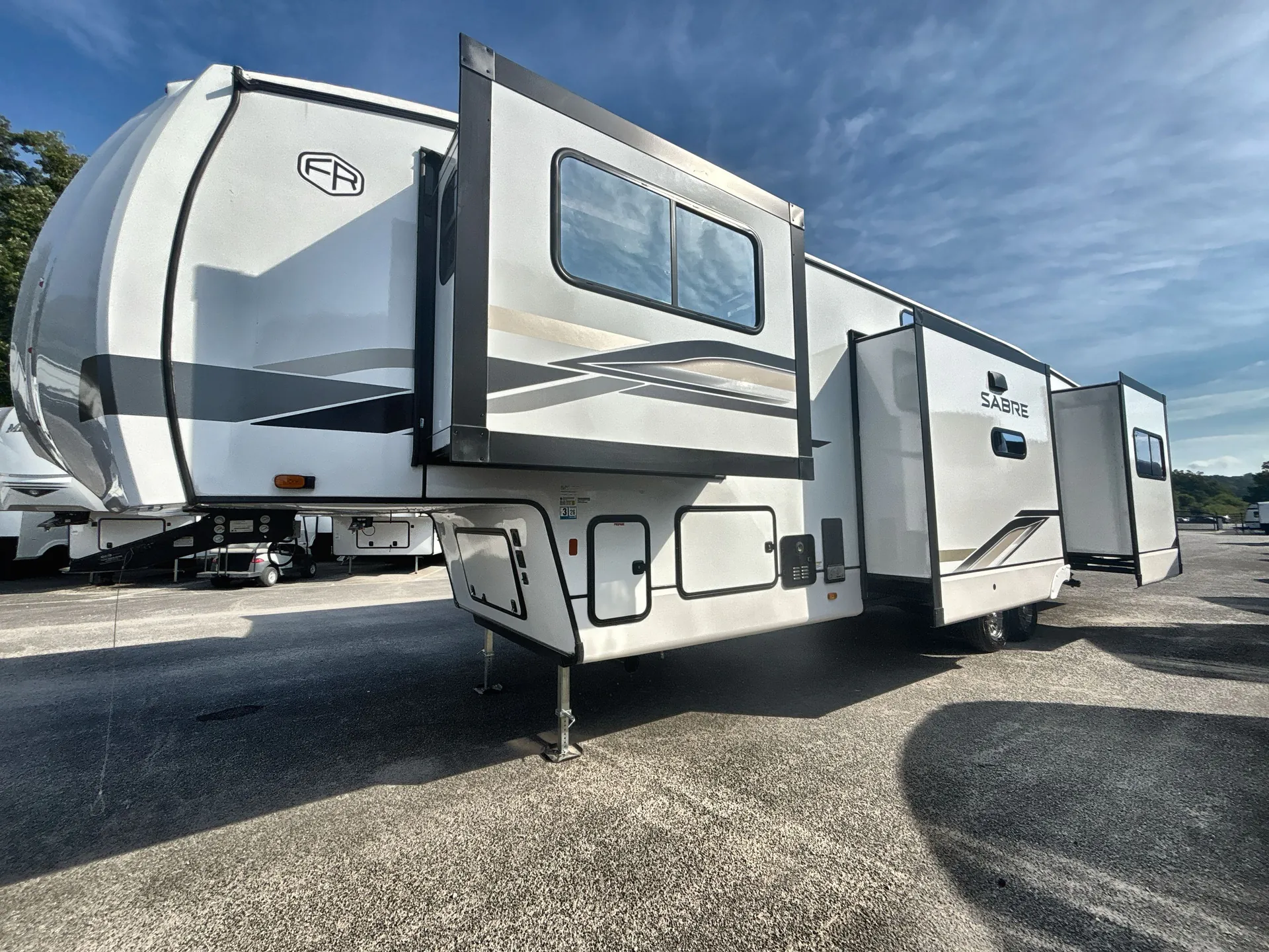 2025 Forest River Sabre 37FLH — off campside