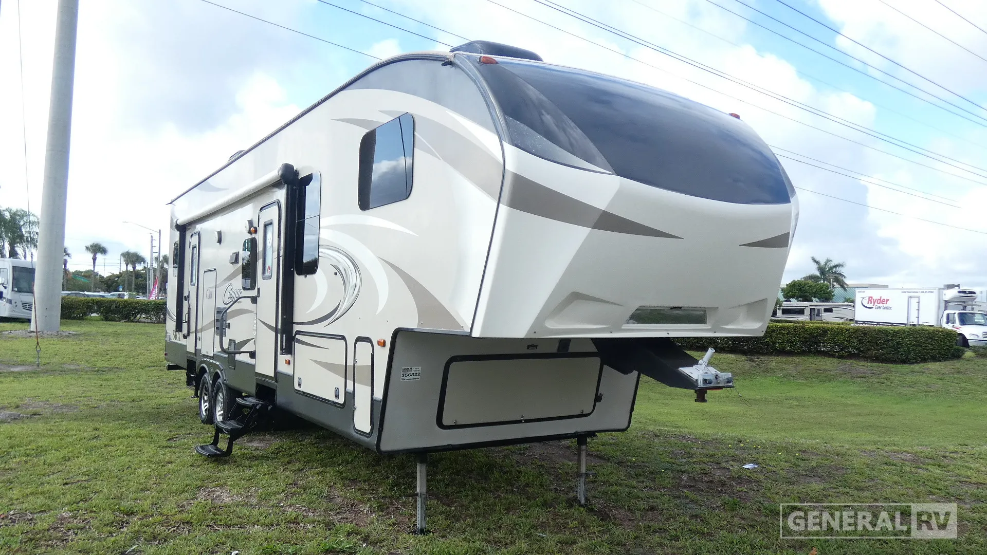 2016 Keystone Cougar 326SRX - Photo 2