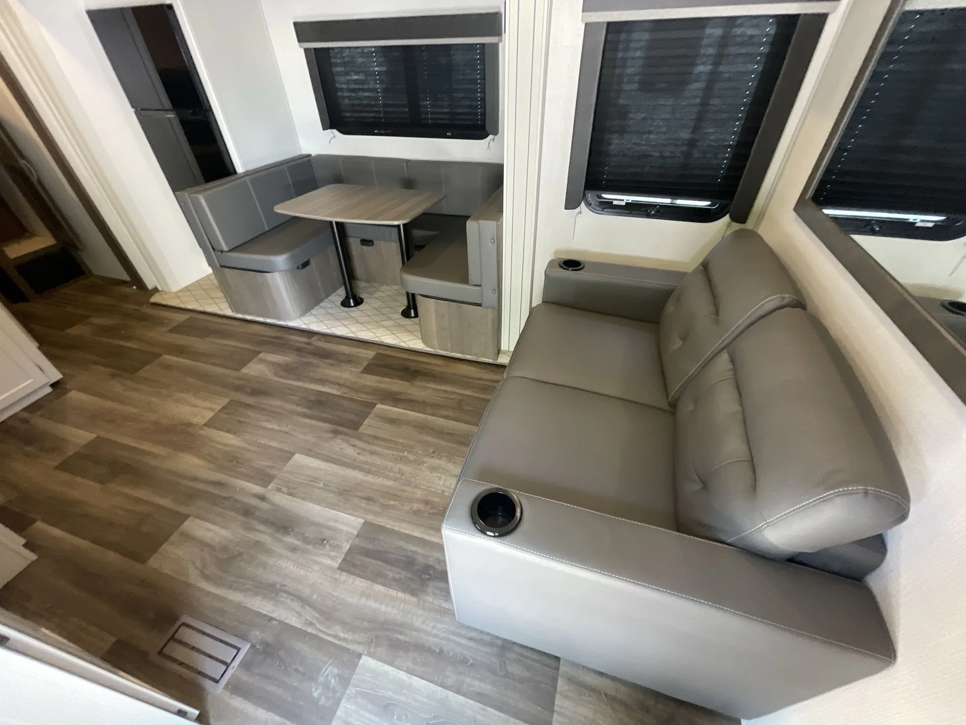 2023 Keystone Cougar Sport 2700BH — living area main