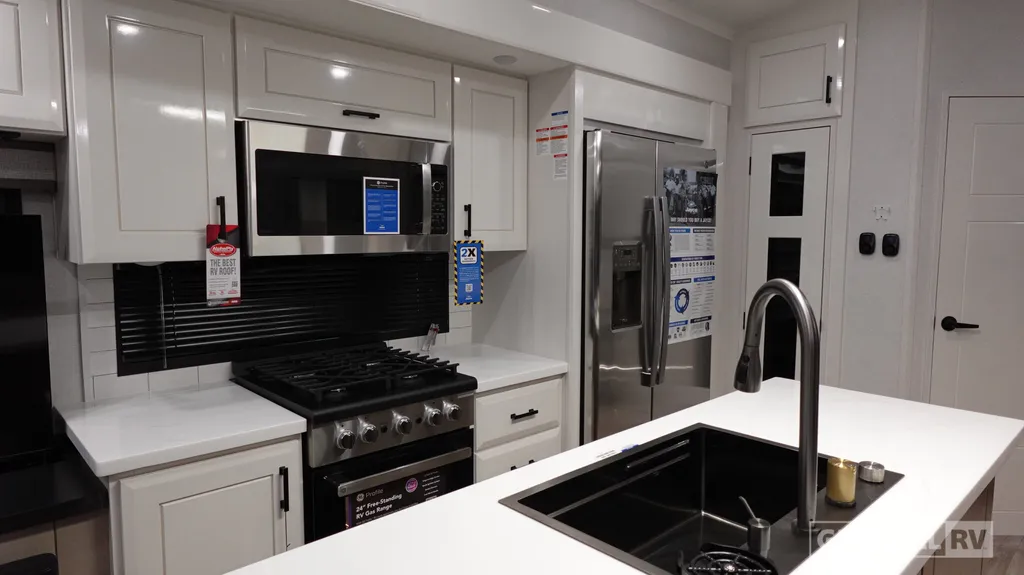 2027 Jayco Pinnacle 36FBTS, Photos photo 25
