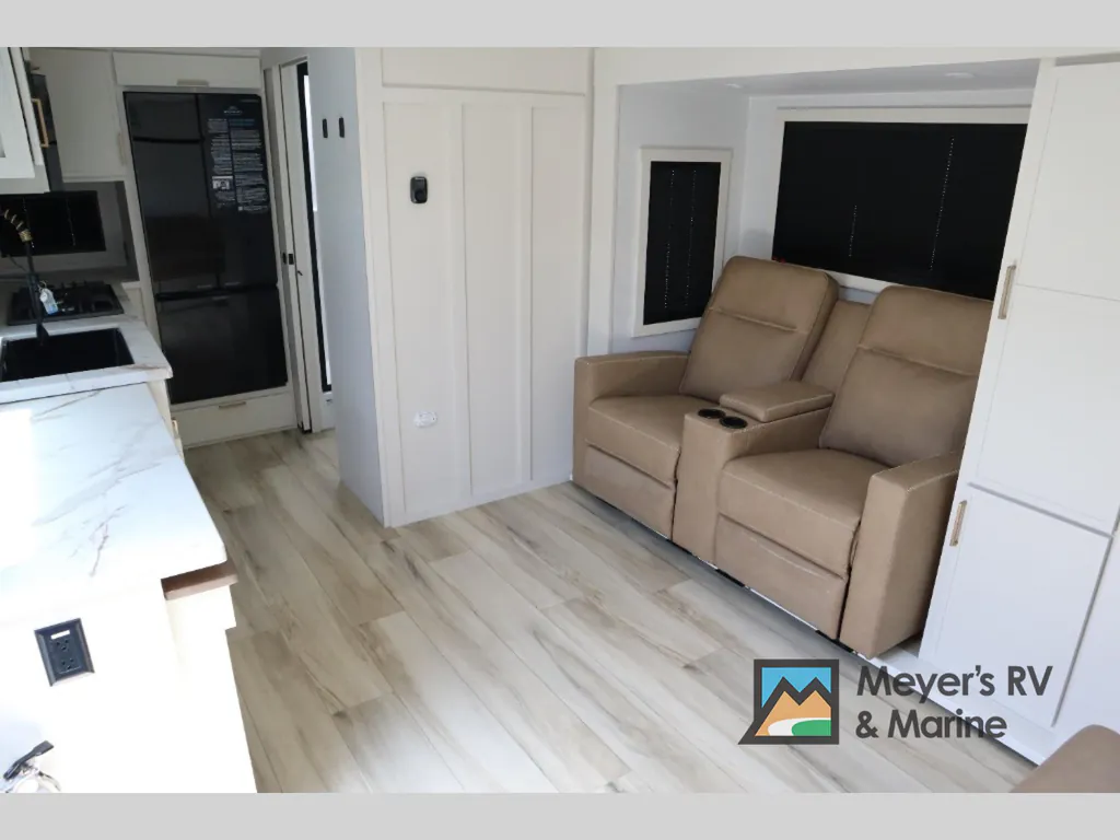 2026 Brinkley Model Ix 20X, Photos photo 8
