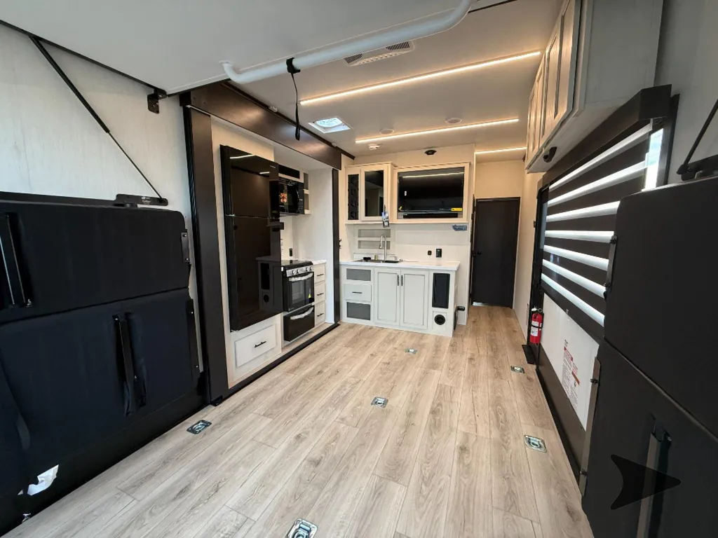 2026 Forest River Vengeance Rogue Armored 26L140, Photos photo 23