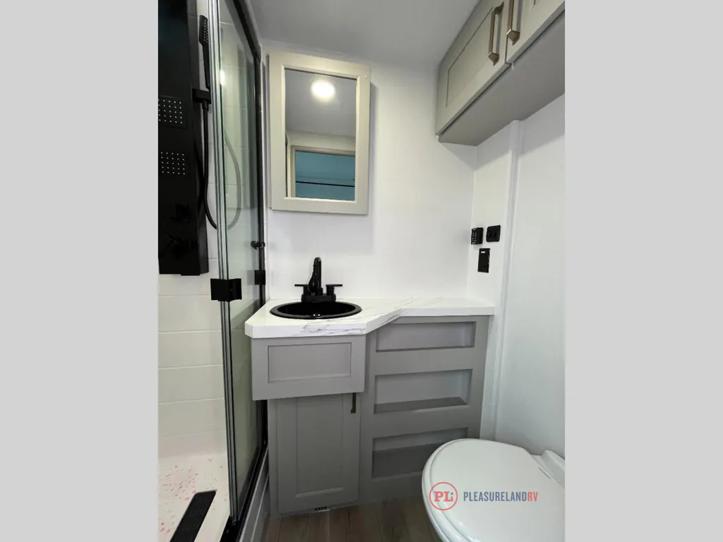 2026 Brinkley Model G 3970, Photos photo 13