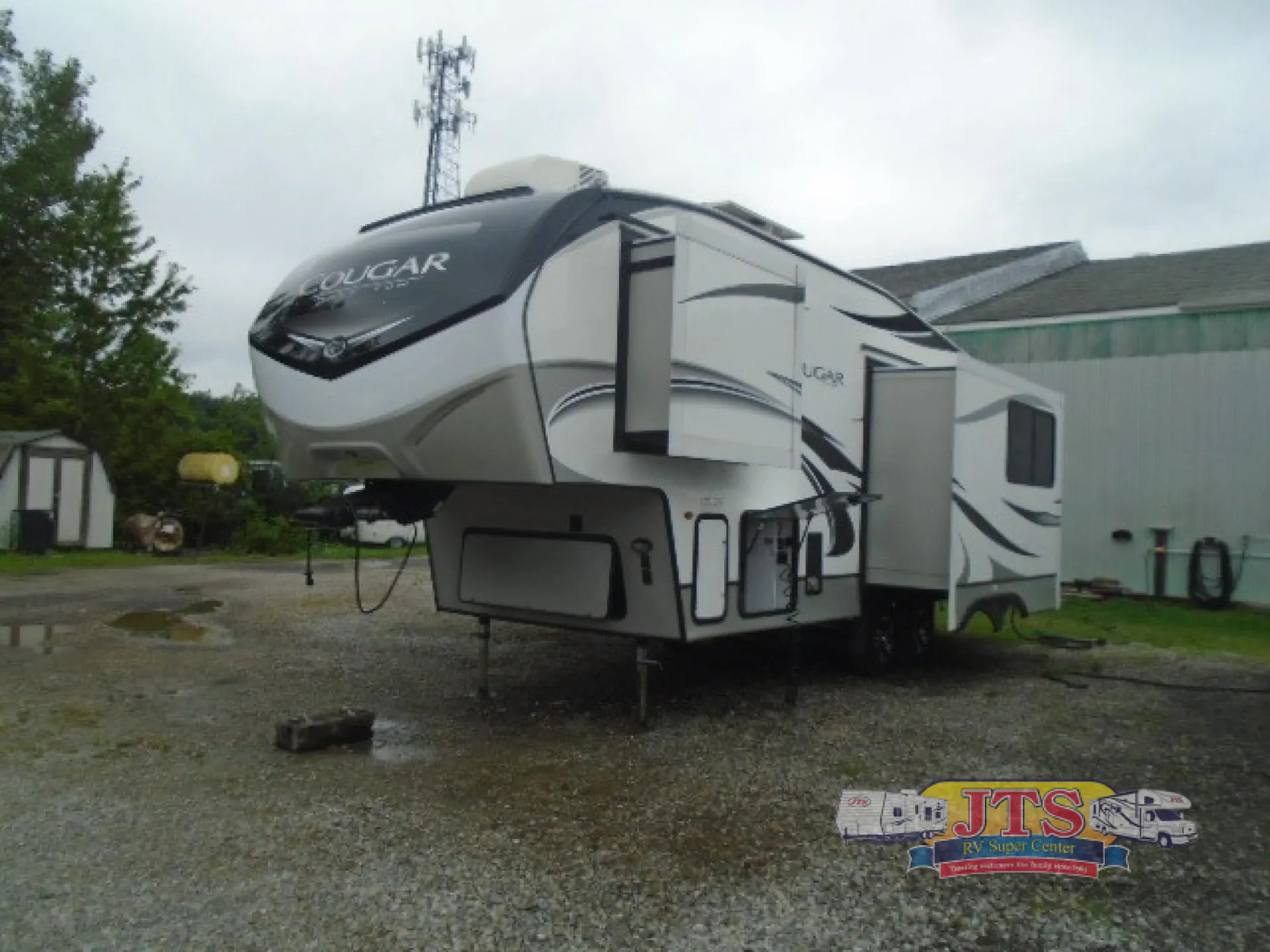 2027 Keystone Cougar Half-Ton 24RDS - Photo 2