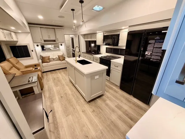 2026 Brinkley Model Z 3515, Photos photo 10