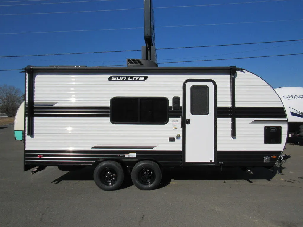 2026 Sunset Park RV Sun Lite 21TH - Photo 2