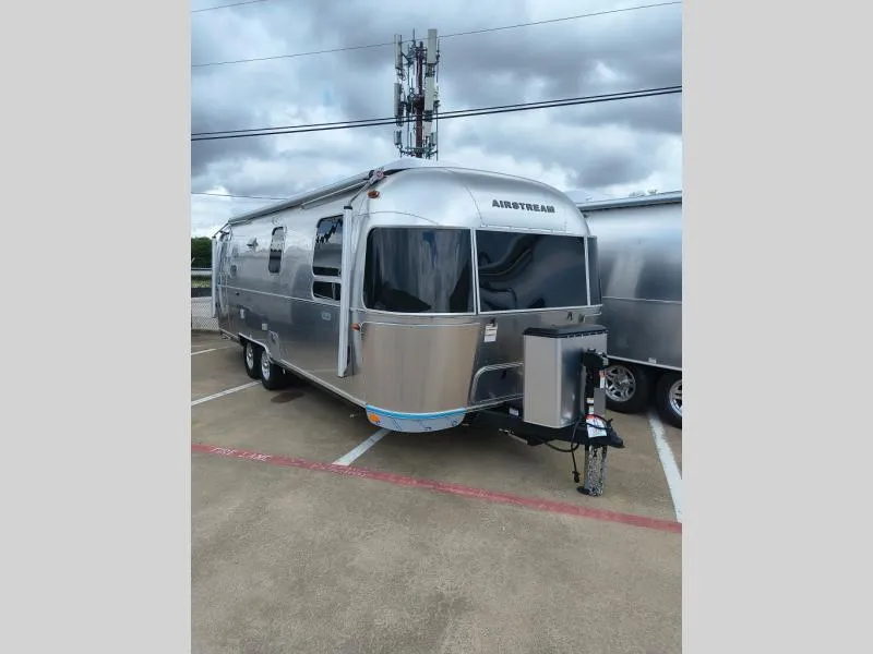 2026 Airstream Globetrotter 27FB - Photo 2