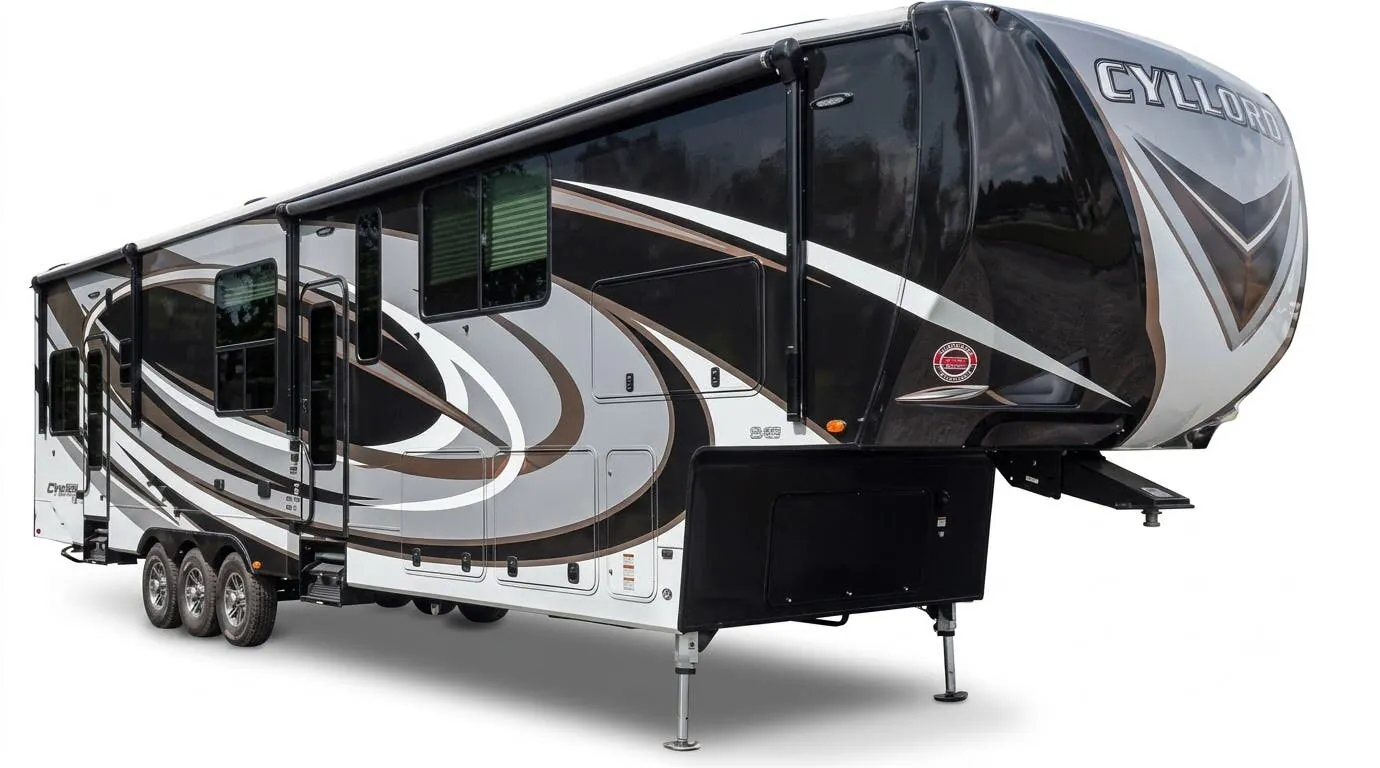 Heartland Cyclone 4270 exterior