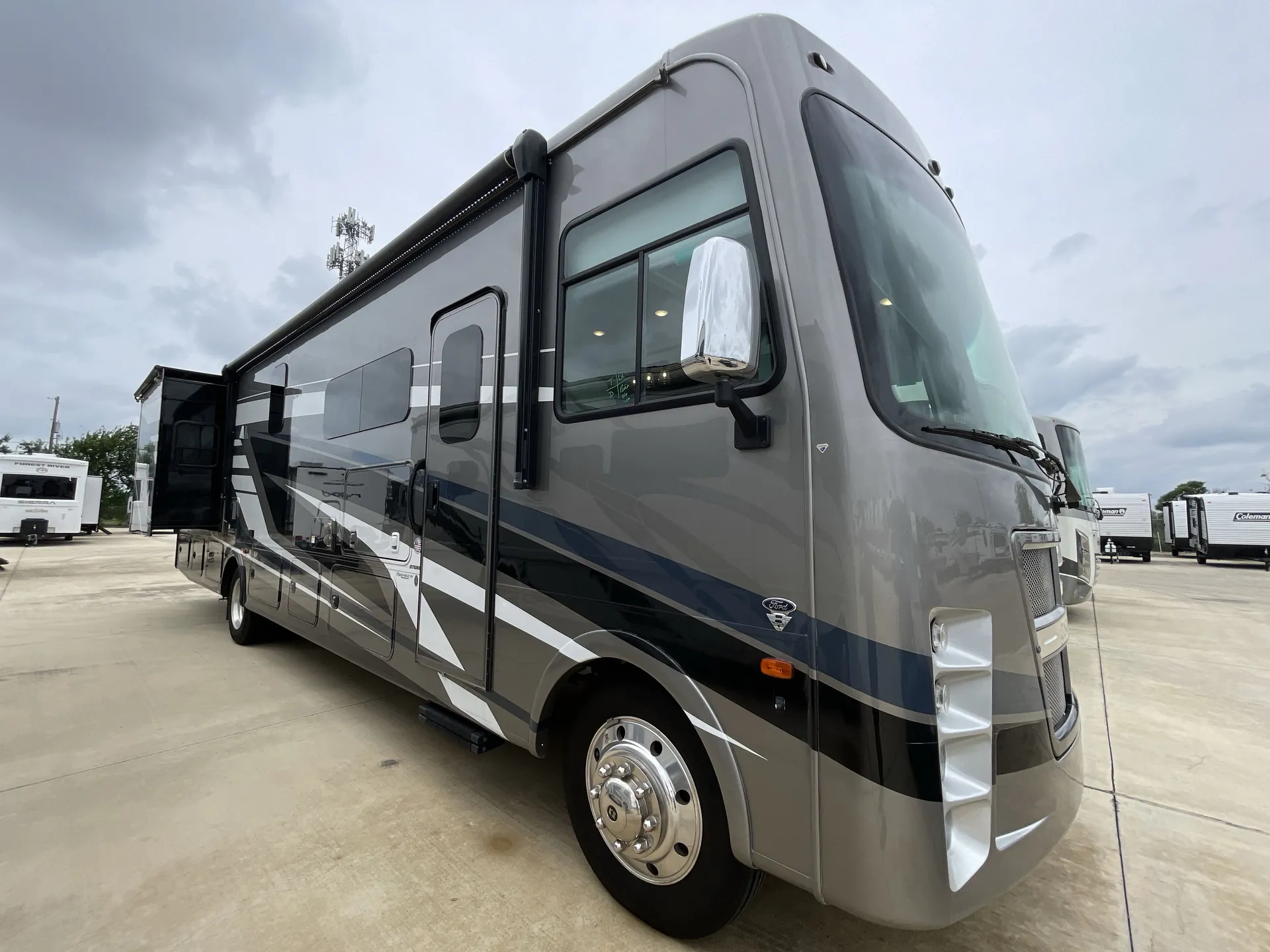 2023 Coachmen Encore 375RB - Photo 2