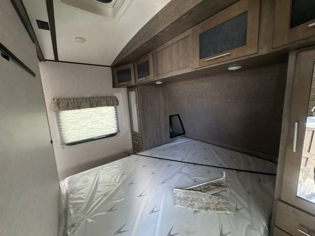 2018 Forest River RV Surveyor Legend 295QBLE, Photos photo 23
