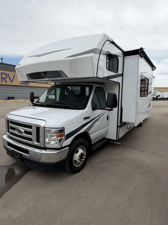 2023 Forest River Sunseeker 3250DS LE - Photo 4