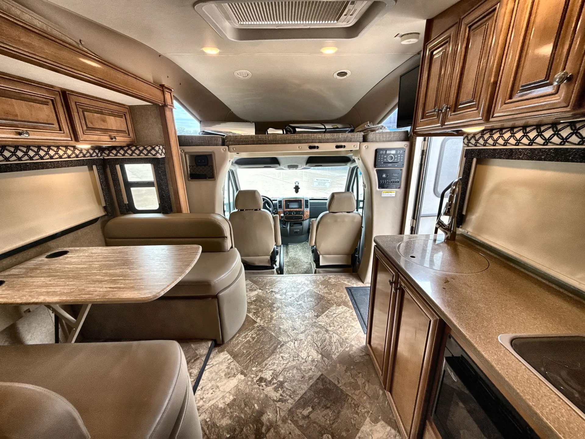 2017 Thor Motor Coach Siesta Sprinter 24SS — living area main