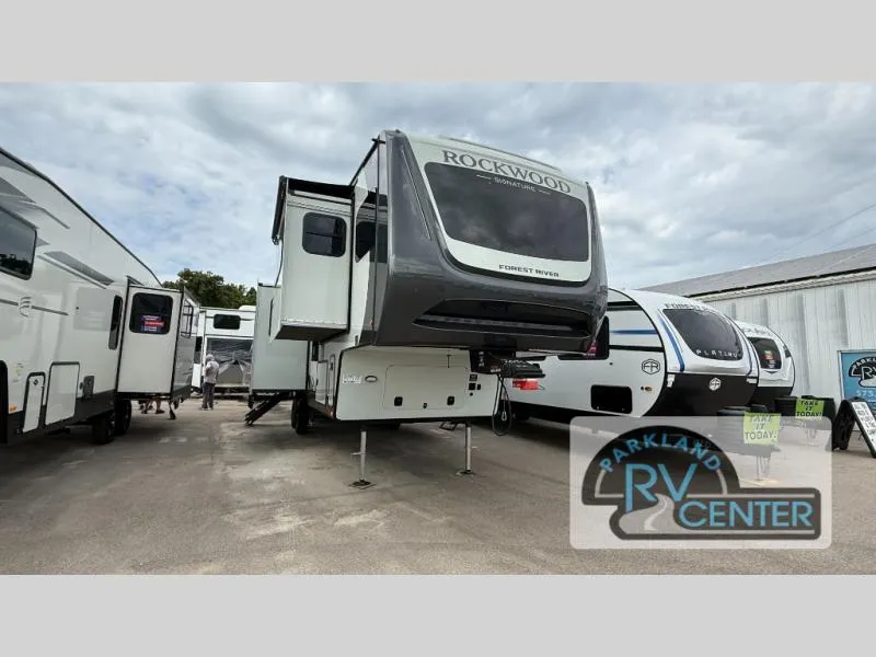 2026 Forest River Rockwood Signature 402SFL - Photo 3