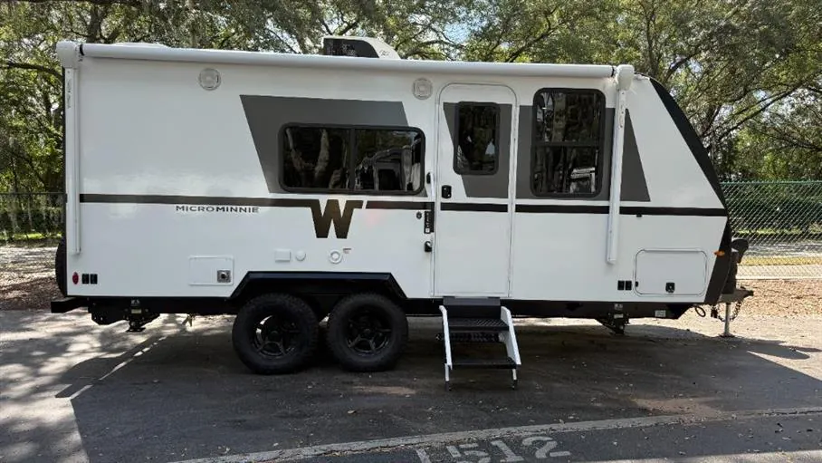 2027 Winnebago Micro Minnie 2108DS, Photos photo 7
